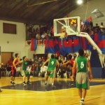 Orieta convierte un triple para Central_1