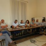 Autoridades Municipales y la comisión de vecinos