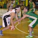 BÁSQUET, HURACÁN GANÓ Y COMPARTE LA PUNTA CON TOSTADO Y RIVADAVIA