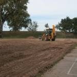 COMENZARON LOS TRABAJOS PARA EXTENDER EL PLAYÓN DEPORTIVO EN EL BV. CANDIOTI