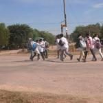 GARANTIZAN LA SEGURIDAD DE LOS CHICOS EN LA SALIDA DE LAS ESCUELAS 1