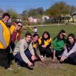 PLANTARON ÁRBOLES EN LA PLAZA PAPA FRANCISCO 1