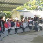 ENTREGARON ESTUFAS A LA ESCUELA 6099