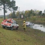 ESQUIVÓ UN EQUINO Y TERMINÓ EN UN DESAGUE 2