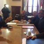 VIGIL, MIGNO Y BAUCERO CON FARÍAS