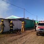 BOMBEROS VOLUNTARIOS SOFOCARON UN INCENDIO EN SALADERO CABAL 1