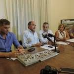 SE FIRMÓ EL CONVENIO POR LA MUESTRA DE ANA FRANK