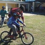 DONAN BICICLETAS A ESCUELA DE COLONIA FRANCESA 3