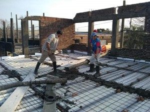 AVANZA LA LOSA EN EL TECHO DEL POLO CULTURAL