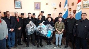 LA PROVINCIA ENTREGÓ NUEVOS UNIFORMES A PERSONAL DE LA UNIDAD REGIONAL XIV - 1