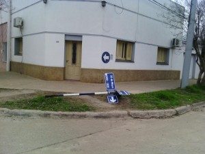 TRES ADOLESCENTES APREHENDIDOS POR DAÑOS