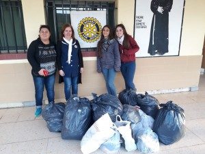 DONACIÓN DE ROTARY A LA ESCUELA 853