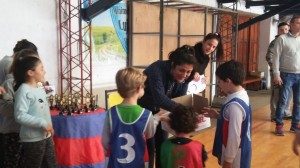 Encuentro de básquet en central