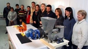 FUNCIONARIOS PROVINCIALES VISITARON LA PLANTA PILOTO QUE PRODUCE BIOETANOL A PARTIR DE DESCARTES DE ZANAHORIAS