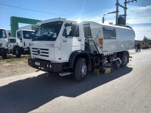 EL MUNICIPIO INCORPORA CAMIÓN – BARREDORA