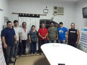 HELVECIA - PRODUCTORES DONARON UN TANQUE A LOS BOMBEROS VOLUNTARIOS