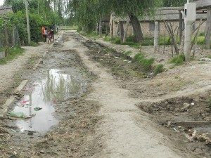 RECLAMAN DESAGÜES EN BARRIO EL ONCE CENTRO - 1
