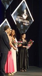PREMIOS EL BRIGADIER - DOS ALUMNAS EGRESADAS DEL CEMB RECIBIERON MENCIONES ESPECIALES