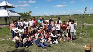SIGUEN LLEGANDO NIÑOS A VISITAR SAN JAVIER