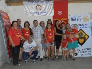 EL ROTARY CLUB DE BRAGADO ENTREGÓ DONACIONES A LOS AFECTADOS POR LAS INUNDACIONES 1