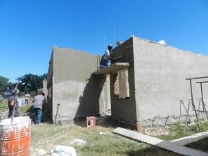 AVANZA LA CONSTRUCCIÓN DE VIVIENDAS EN BARRIO SAN ANTONIO - 1