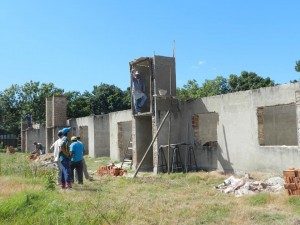 AVANZA LA CONSTRUCCIÓN DE VIVIENDAS EN BARRIO SAN ANTONIO - 2