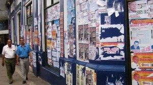 PROHIBIDA LA COLOCACIÓN DE PASACALLES Y PEGATINA EN LA VÍA PÚBLICA